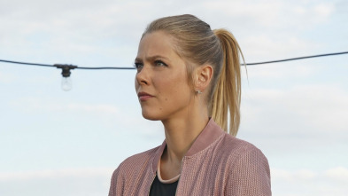 Imagen de Roswell, Nuevo... (T2): Ep.2 Señoras y señores, estamos flotando en el espacio. - 2