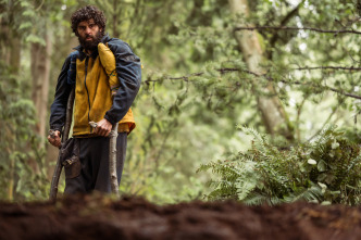 Imagen de Yellowjackets (T3): Ep.2 Dislocación - 2
