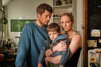 Imagen de Dos familias (T1) - 4