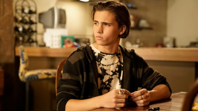 Imagen de Cobra Kai (T1): Ep.4 Cobra Kai nunca muere - 2