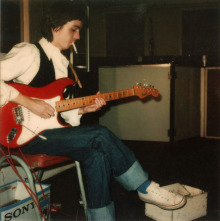 Paul Mccartney & Wings: One Hand Clapping