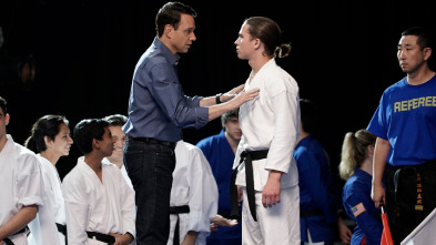 Imagen de Cobra Kai (T1): Ep.10 Piedad - 3