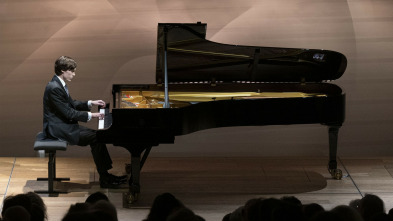 Imagen de Jaeden Izik-Dzurko: Medtner, Ravel, Rachmaninov - Fondation Louis Vuitton - 4