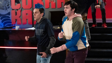 Imagen de Cobra Kai (T5): Ep.10 La cabeza de la serpiente - 3