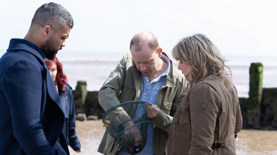 Imagen de Los casos de... (T3): Ep.1 Chica, Playa de Whitstable - 1
