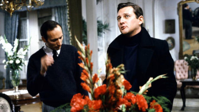 Imagen de Los gozos y las sombras (T1): Ep.3  - 2