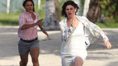 Imagen de Crimen en el paraíso (T7): Ep.1  - 2