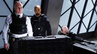 Imagen de S.W.A.T.: Los... (T1): Ep.17 La armería - 3