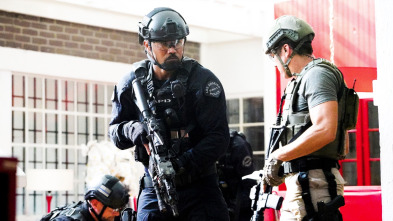Imagen de S.W.A.T.: Los... (T2): Ep.4 Guardar las apariencias - 4