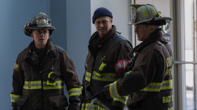 Imagen de Chicago Fire (T13): Ep.17 Una bestia así - 2