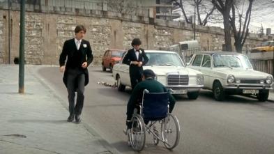 Imagen de Martes y trece, ni te cases ni te embarques - 4