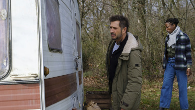 Imagen de Los crímenes de... (T9): Ep.2 El hombre perfecto - 1