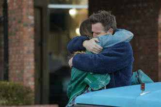 Imagen de Bleeding Love - 12