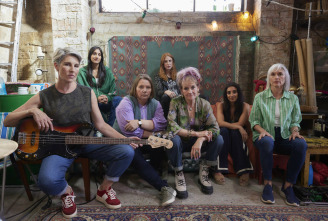 Imagen de Riot Women (T1): Ep.2  - 5