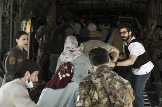 Imagen de Kabul (T1): Ep.3 La amenaza - 4