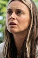 Imagen de From (T4): Ep.1 La llegada - 1