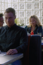 Imagen de Resident Alien (T2): Ep.2 El cable - 1