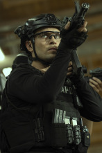 Imagen de S.W.A.T. Exiles: ... (T1): Ep.2 Aprieta el gatillo - 1