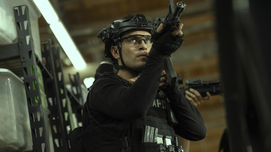 Imagen de S.W.A.T. Exiles: ... (T1): Ep.2 Aprieta el gatillo - 2