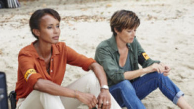 Imagen de Crimen en el trópico (T2): Ep.6 Bahía Michel - 6