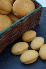 ¿Cómo se elabora? (T2): Caramelos de piñones, caldo de pescado vegetal y galletas María