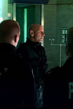 Flashpoint (T3): Ep.6 Saltando en las sombras