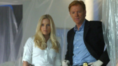 Imagen de CSI: Miami (T2): Ep.3 Mal momento - 5