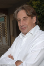 Imagen de Cuéntame cómo pasó (T8): Ep.3 Por el humo se sabe dónde está el fuego - 4