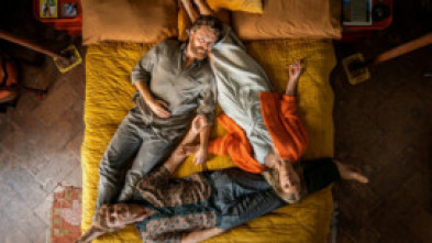 Imagen de Funeral for a Dog (T1): Ep.2 Paradiso - 7