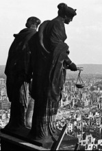 Imagen de El día de la rendición nazi - 7