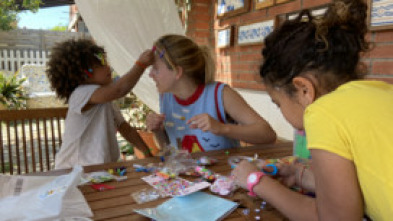 Imagen de L'au pair (T3): Un dia entre cabres, cavalls i minairions - 5