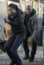 Imagen de Black and Blue - 4