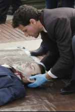 Imagen de Forever (T1): Ep.10 El hombre vestido de asesino - 4