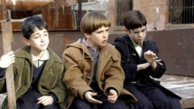 Imagen de Cuéntame cómo pasó (T3): Ep.3 Arde París - 5