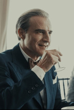 Imagen de Cristóbal Balenciaga (T1): Ep.5 Vestir a una reina - 4