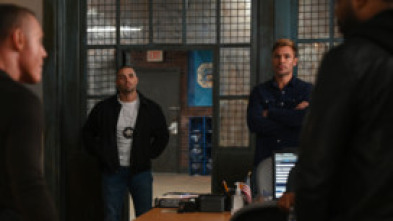 Imagen de Chicago P.D. (T12): Ep.13 Jesús Callejero - 5