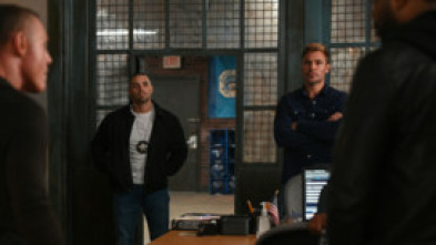 Imagen de Chicago P.D. (T12): Ep.21 Ataúd abierto - 5