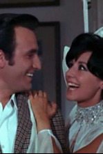 Imagen de Relaciones casi públicas - 12