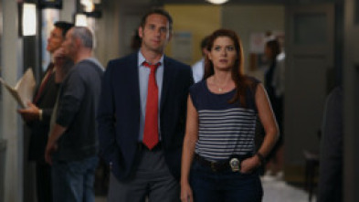 Imagen de The Mysteries of... (T1): Ep.6 El misterio de la pasarela roja - 5