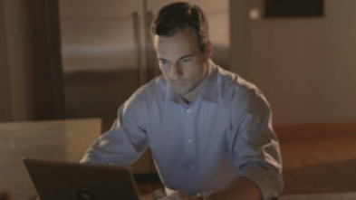 Imagen de Crímenes en la red: Ep.3 - 5