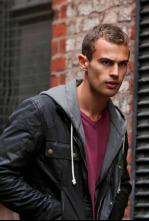 Imagen de Bedlam (T1): Ep.4 Jugando al escondite - 4
