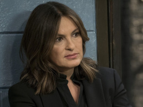 Imagen de Ley y orden:... (T18): Ep.9 Declive y caída - 1