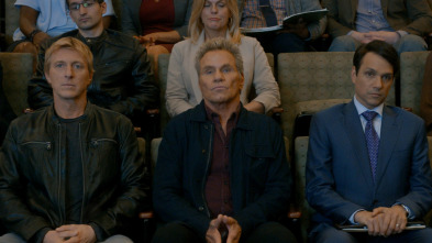Imagen de Cobra Kai (T3): Ep.1 Repercusiones - 4