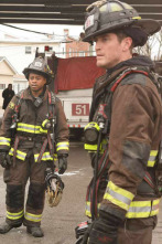 Imagen de Chicago Fire (T12): Ep.3 Atrapados - 7