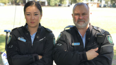 Policías en moto (T2): Cruce ferroviario