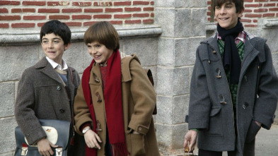 Imagen de Cuéntame cómo pasó (T6): Ep.6 Polvorones bajo palio - 3