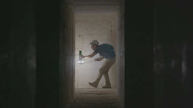 Imagen de Dentro de las pirámides  - 3