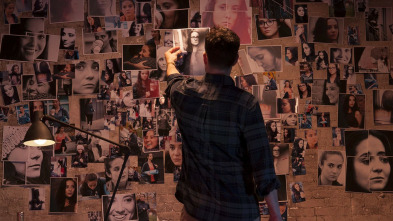 Imagen de Víctima de una...: Expuesta totalmente - 3