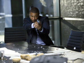 Imagen de Arrow (T2): Ep.16 El pelotón suicida - 1