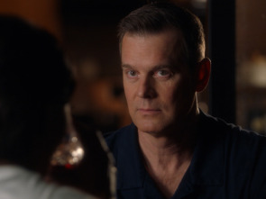 Imagen de 9-1-1 (T5): Ep.5 Presión social - 3